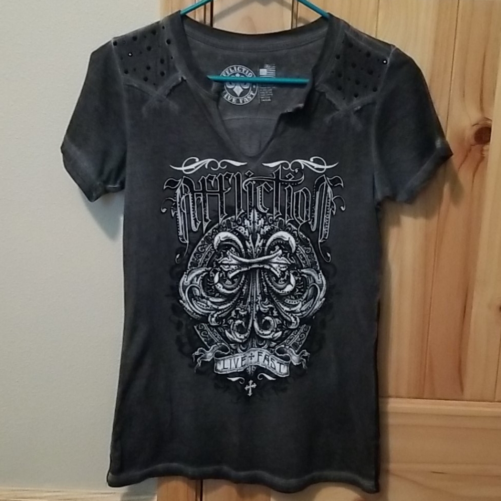 Affliction tshirts Small